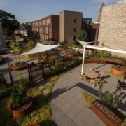 Daktuin bij een zorgcentrum