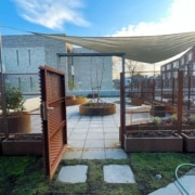 Herinrichting van daktuinen bij een zorginstelling