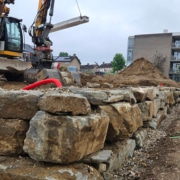 Bouwen van een natuurlijke keerwand